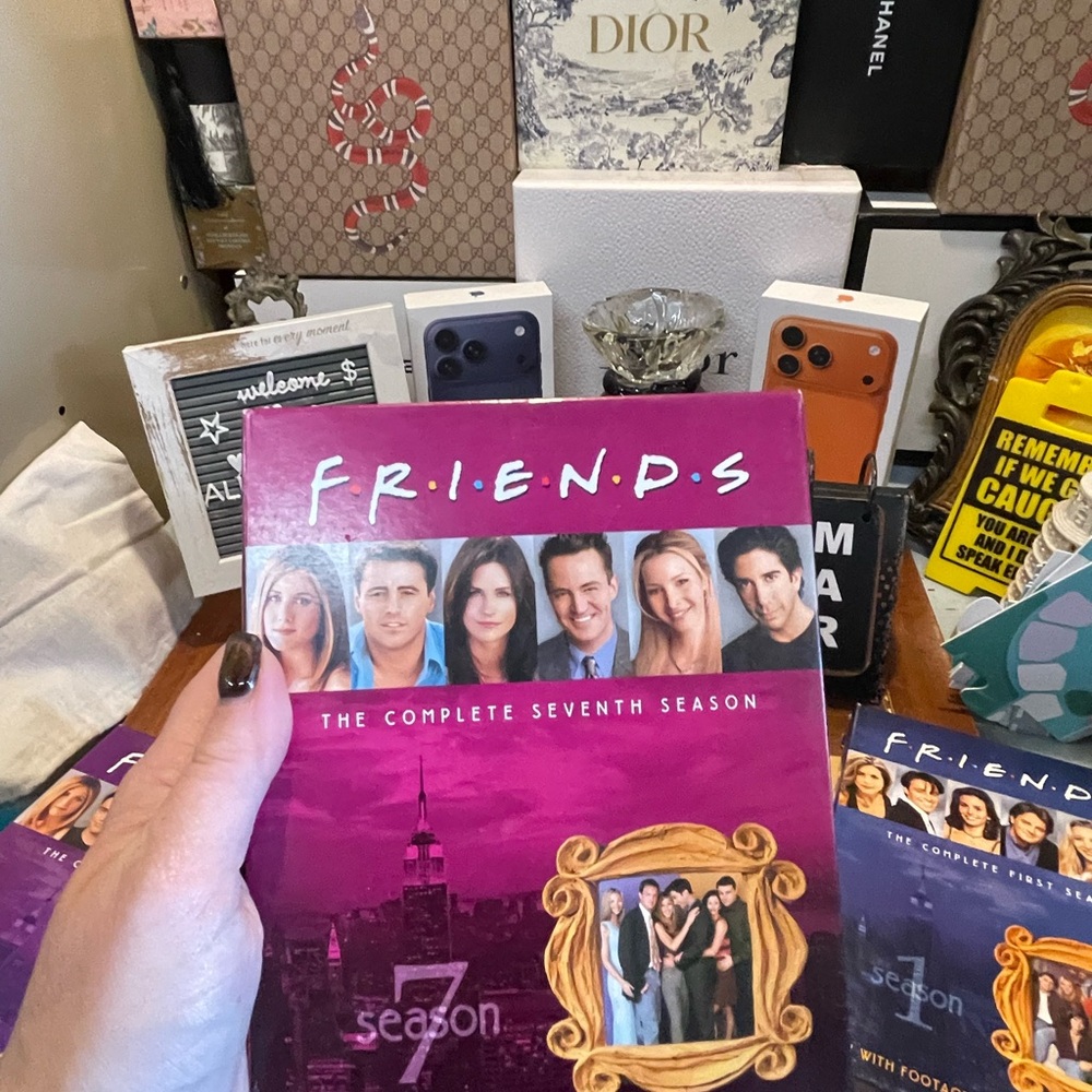 Friends dvd - Picture 4 of 8